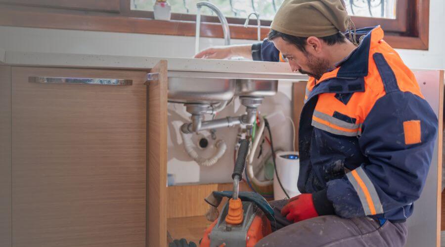 leaky faucet repair in Farmersburg, IN